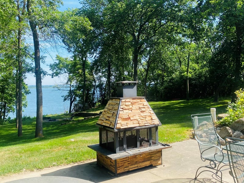 27418 215th St, Starbuck, MN 56381