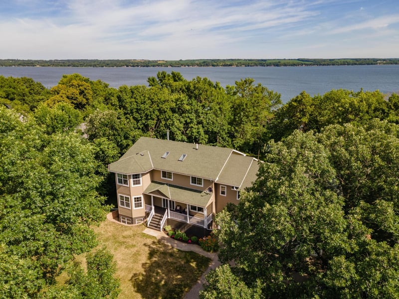 27418 215th St, Starbuck, MN 56381