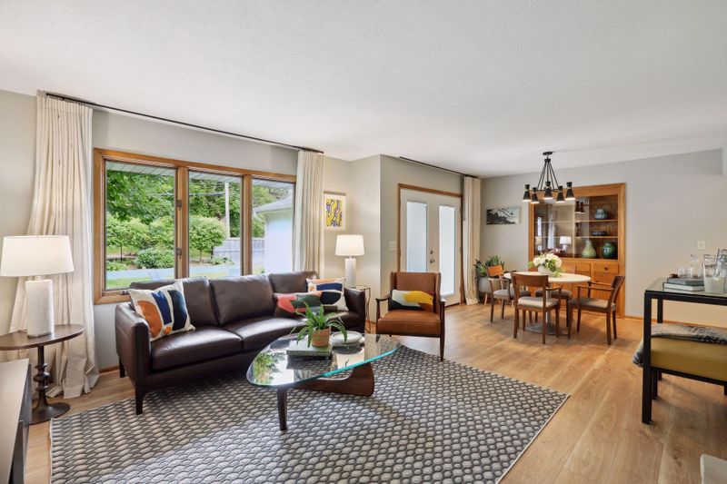 1787 Lake St, Lauderdale, MN 55113
