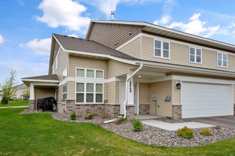 6869 98th St S, Cottage Grove, MN 55016
