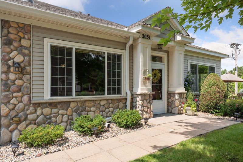 2031 Stahlke Way, Chaska, MN 55318