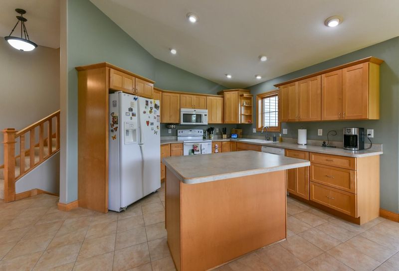 107 Park Rd, Staples, MN 56479