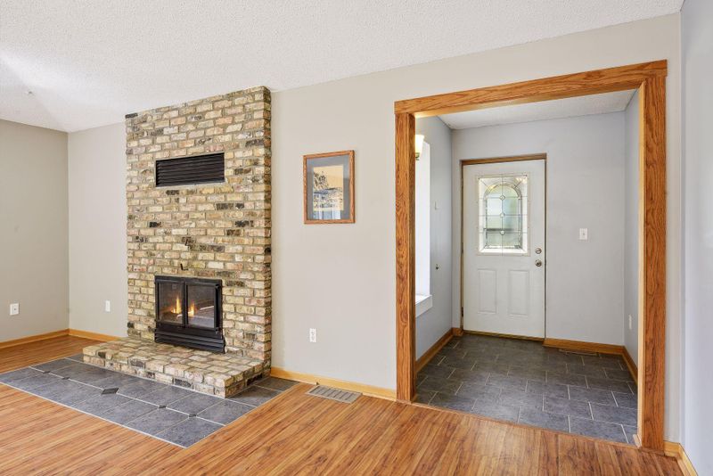 9301 Edgebrook Dr, Northfield, MN 55057