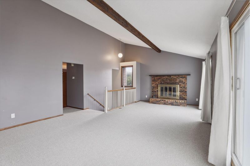 1524 Franklin Ln, Anoka, MN 55303