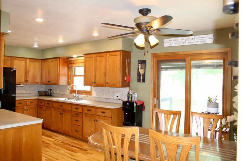 513 Central Ln, Luverne, MN 56156