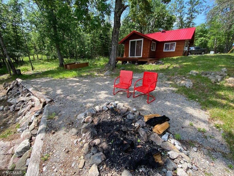 12697 Northern Lights Rd, Kabetogama, MN 56669