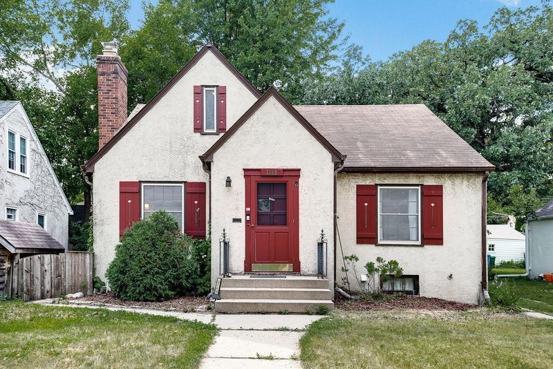 3148 34th Ave S, Minneapolis, MN 55406