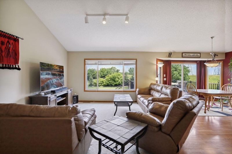 1607 Nordland St, Shakopee, MN 55379