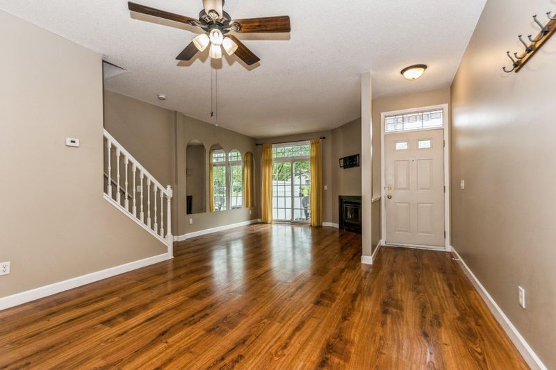 15695 Gateway Pa, Apple Valley, MN 55124