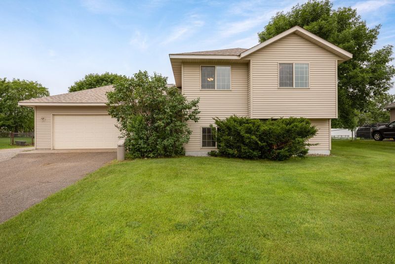 11270 Jenkins Dr SE, Becker, MN 55308