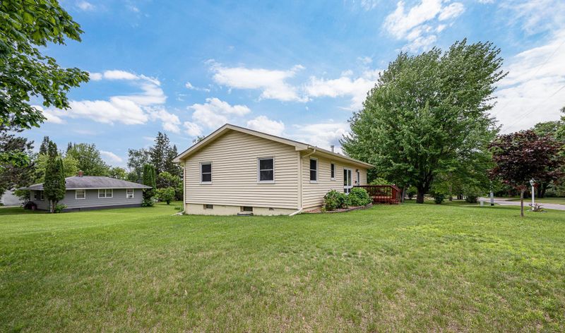 902 NW 9th St, Grand Rapids, MN 55744