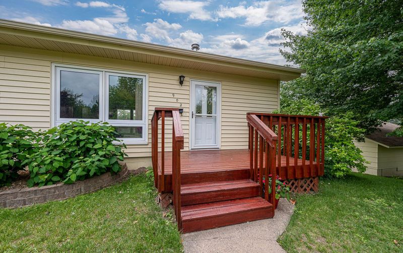 902 NW 9th St, Grand Rapids, MN 55744