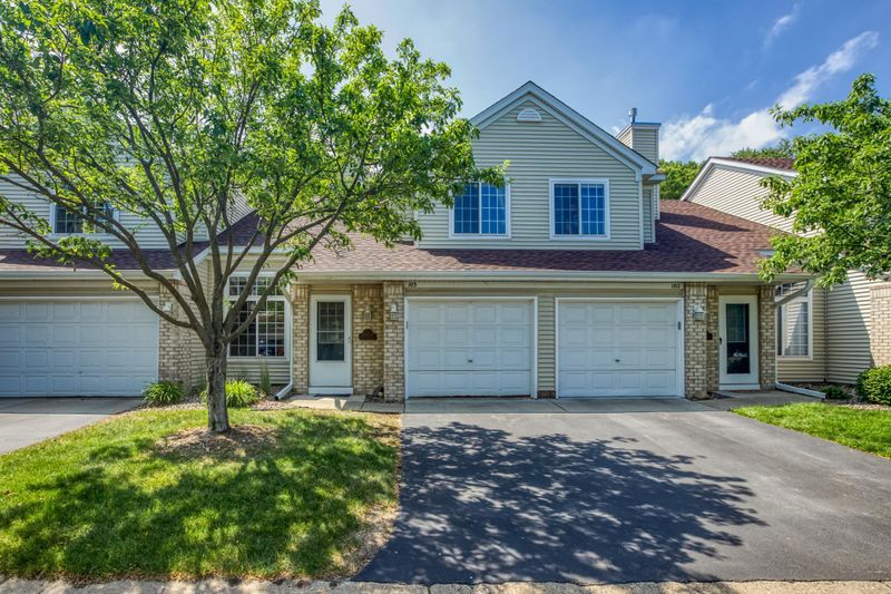 15337 Greenhaven Ln #103, Burnsville, MN 55306