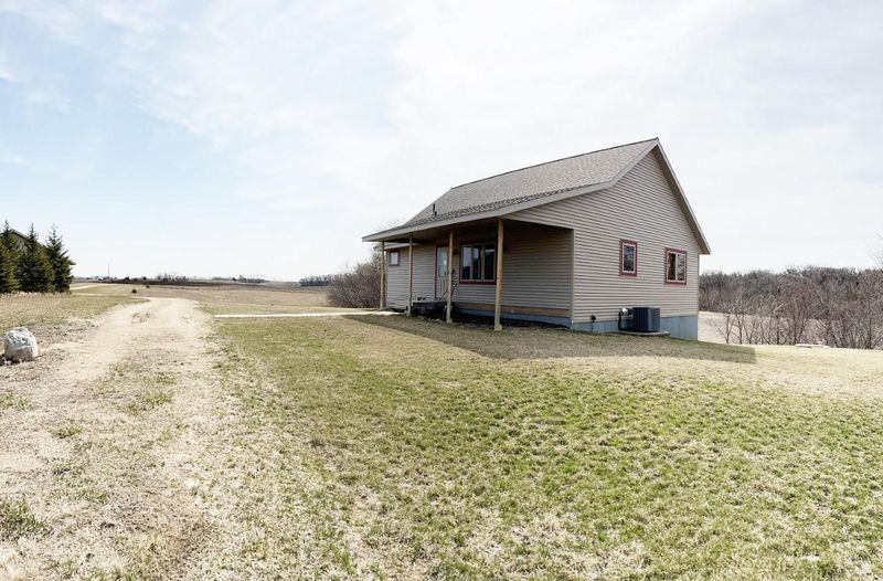 5255 45th Ave SE, Willmar, MN 56201