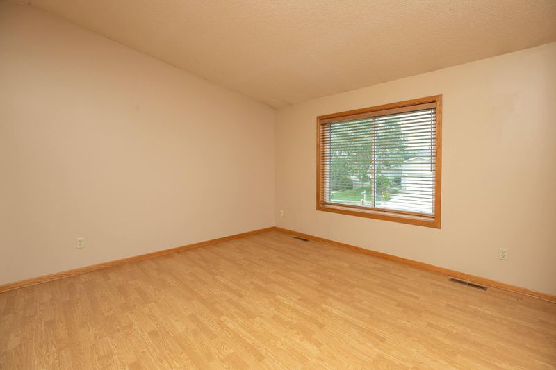 2216 Hampton Rhodes Ct NW, Rochester, MN 55901