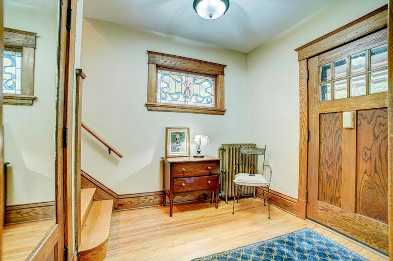 1240 Hague Ave, Saint Paul, MN 55104