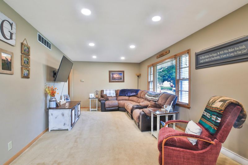 1613 1st Ave SE, Austin, MN 55912