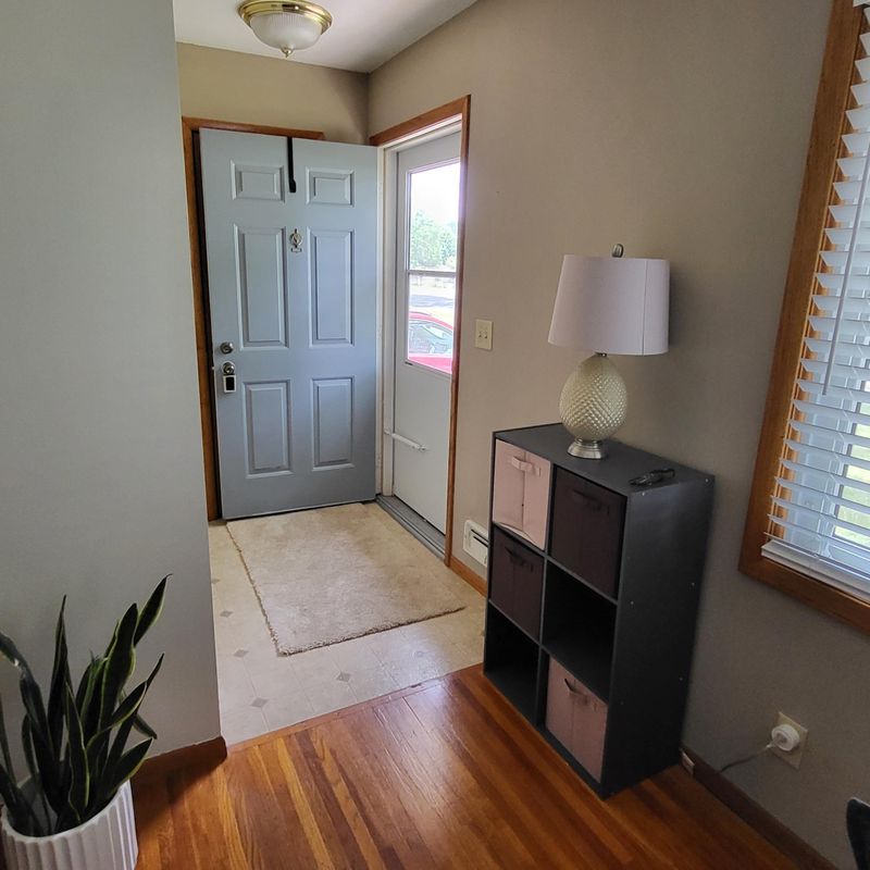 9214 S Columbus Ave S, Bloomington, MN 55420