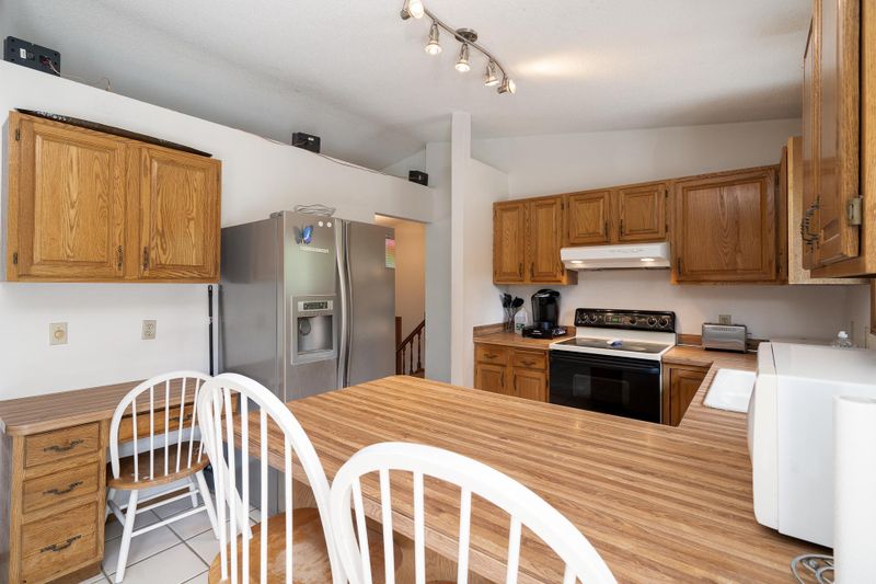 6575 Lancaster Ln N, Maple Grove, MN 55369