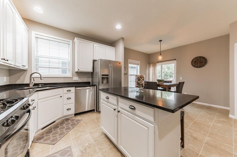 4889 Bulrush Blvd, Shakopee, MN 55379