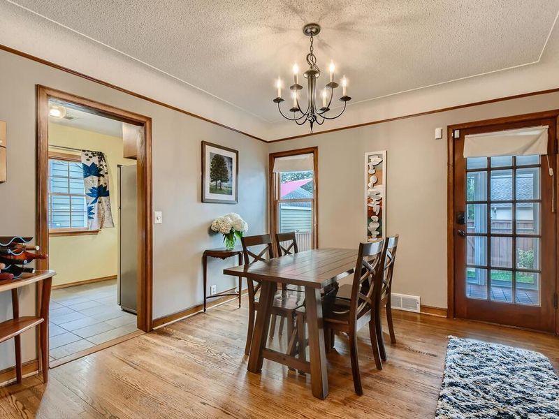 5412 Queen Ave S, Minneapolis, MN 55410