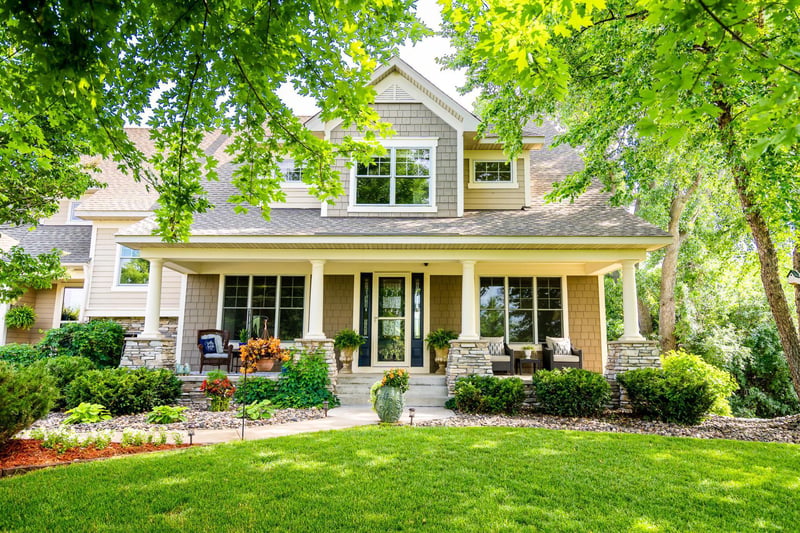 1760 Molitor Dr, Lino Lakes, MN 55038