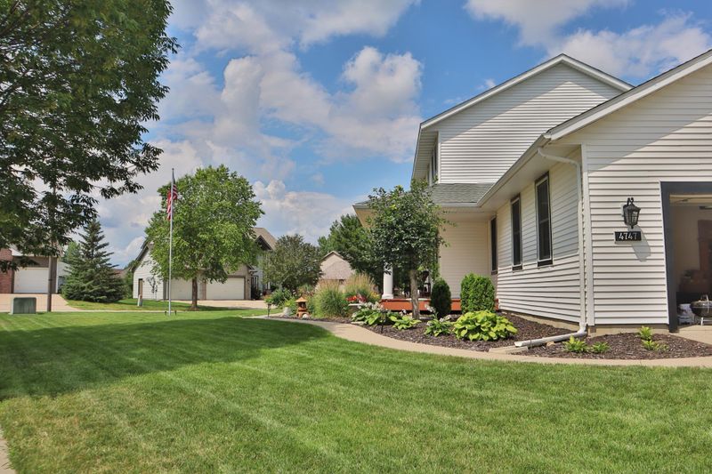 4747 Big Sky Ct, Red Wing, MN 55066