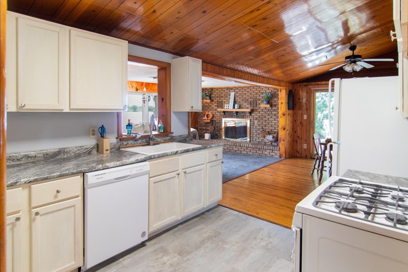 15639 Maple Ridge Rd, Audubon, MN 56511