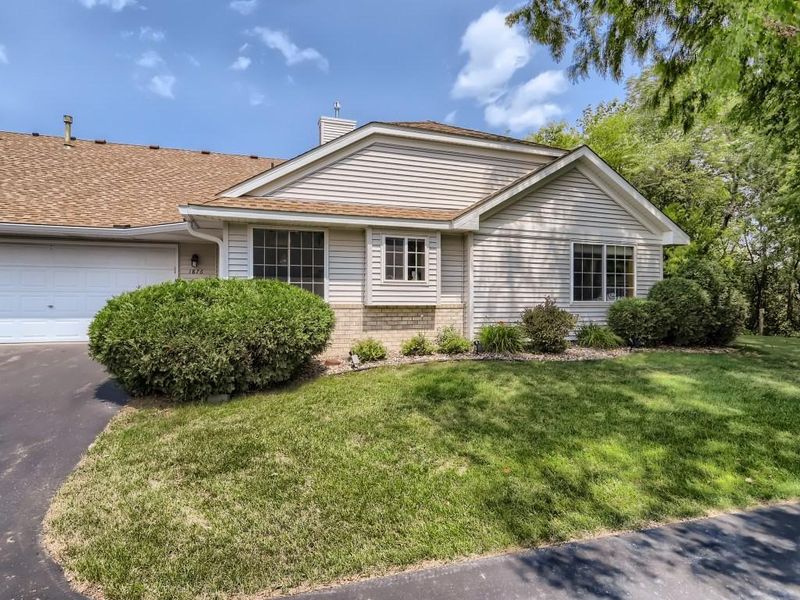 1876 N Ruby Ct, Eagan, MN 55122