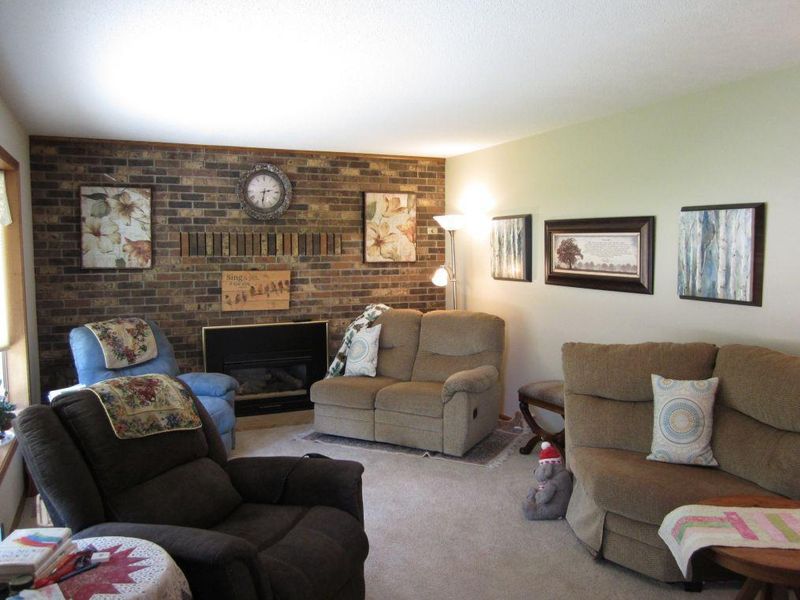 401 Birch Ave, Morris, MN 56267