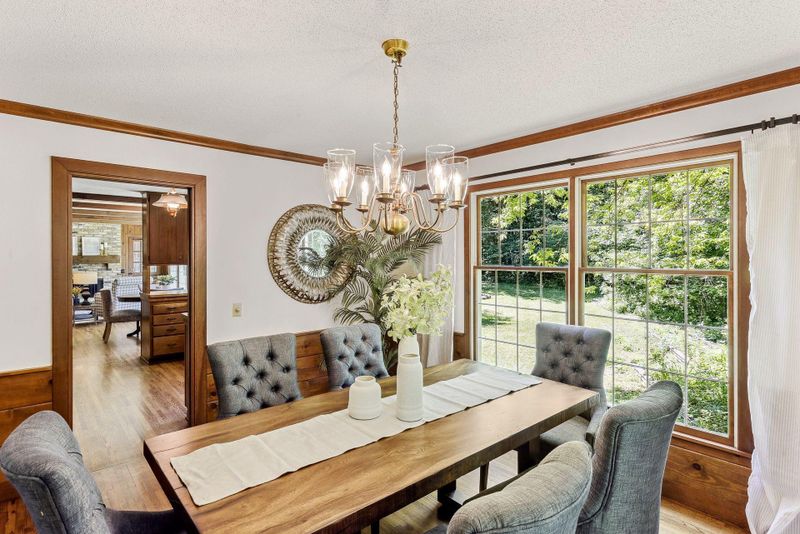 13579 Wentworth Trl, Minnetonka, MN 55305