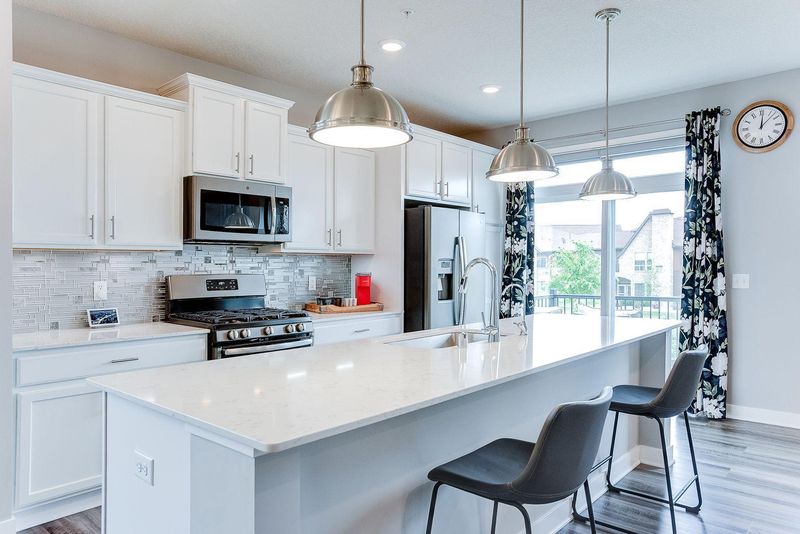 4248 Corn Silk Way, Woodbury, MN 55129