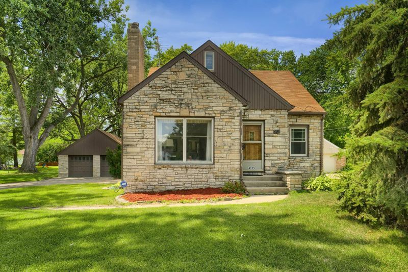 4925 Brooklyn Blvd, Brooklyn Center, MN 55429