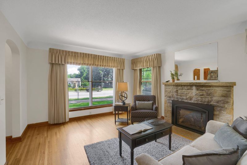 4925 Brooklyn Blvd, Brooklyn Center, MN 55429