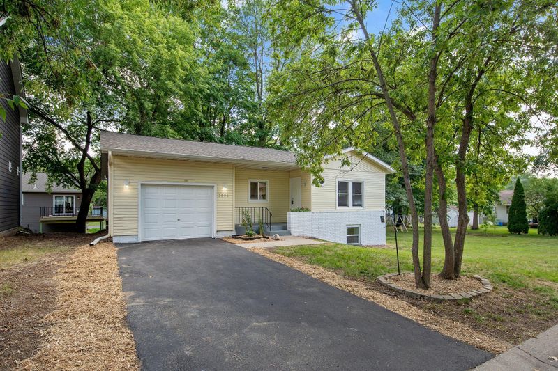 2006 Goldfinch Dr, Buffalo, MN 55313
