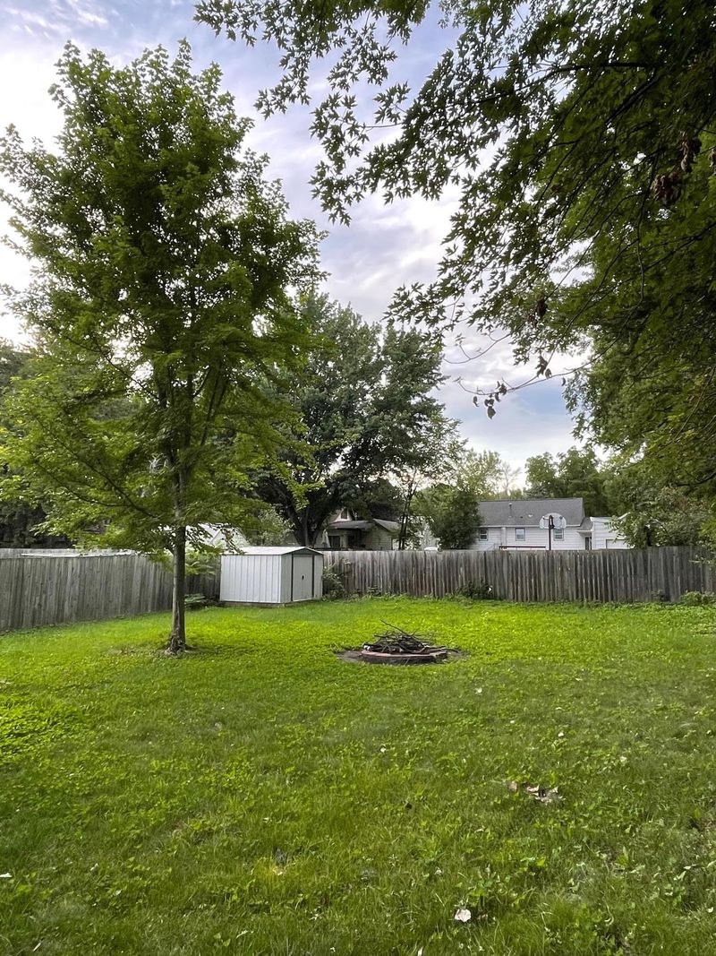 2107 16th St SE, Rochester, MN 55904