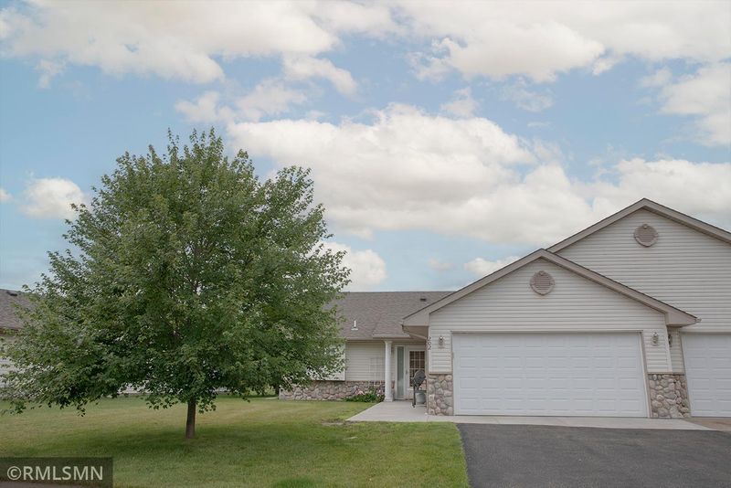 202 Appaloosa Ct, Braham, MN 55006