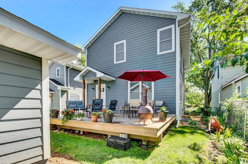 1821 Eustis St, Lauderdale, MN 55113