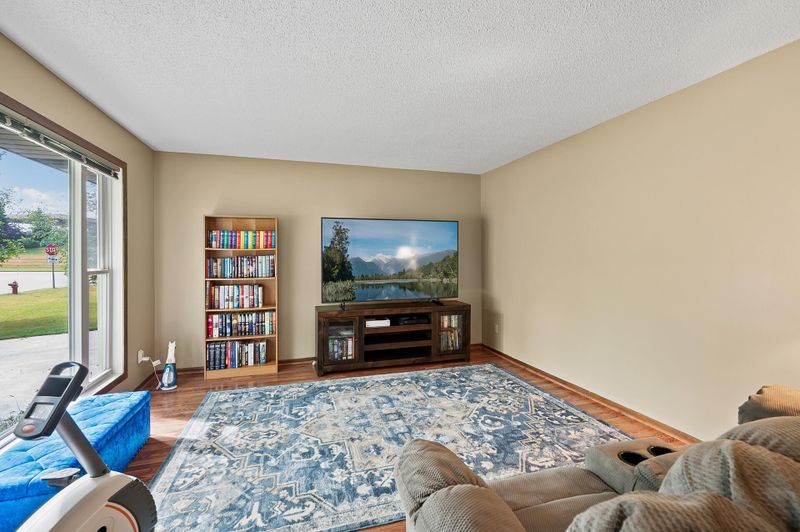 13912 Fremont Ave S, Burnsville, MN 55337