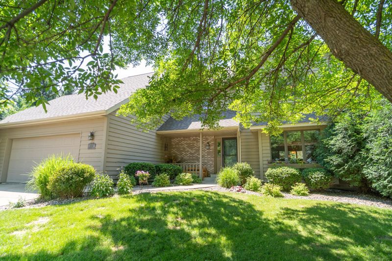 1870 Brookview Pl NW, Owatonna, MN 55060