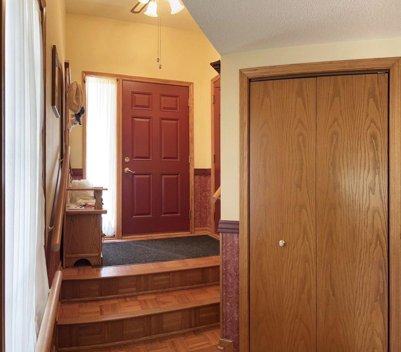 1120 Par Ln SE, Willmar, MN 56201