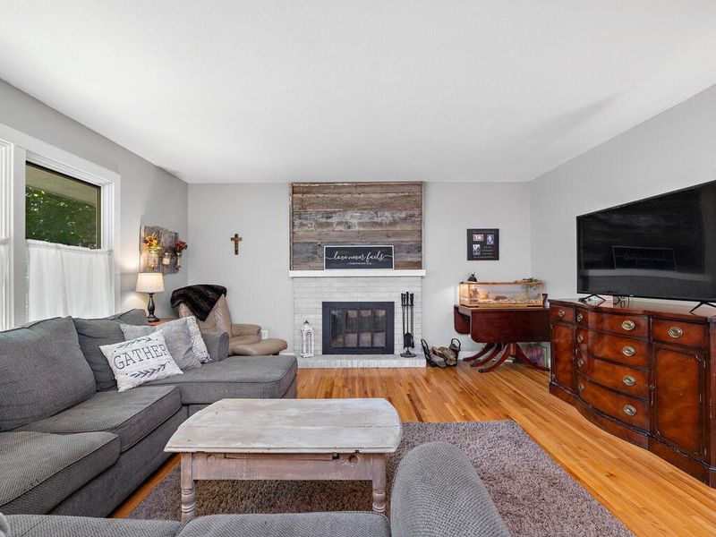7608 Huron Ave, Chanhassen, MN 55317