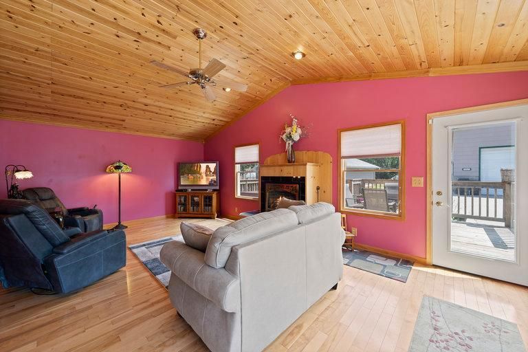 462 Van Dyke St, Saint Paul, MN 55119