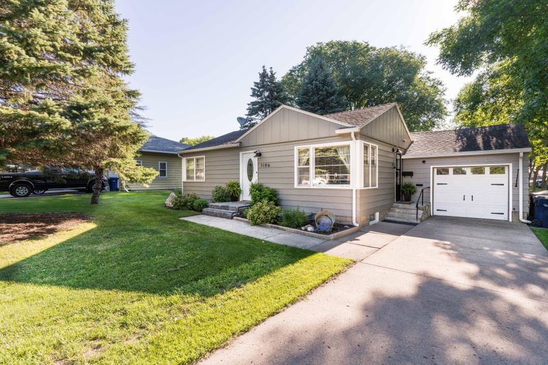 1106 N Broadway, Fergus Falls, MN 56537