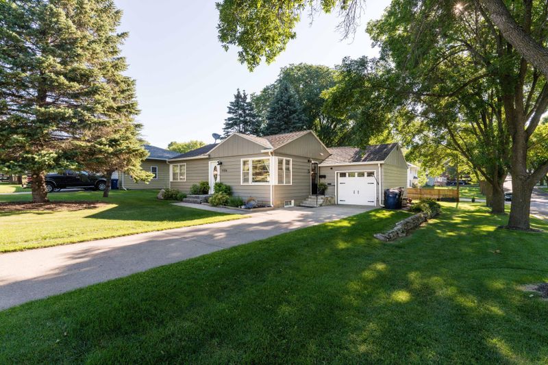 1106 N Broadway, Fergus Falls, MN 56537