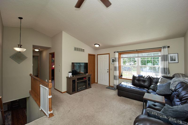 4517 Arbor Dr NW, Rochester, MN 55901