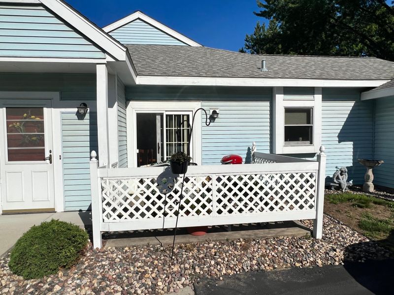 2101 Valleyhigh Dr NW, Rochester, MN 55901