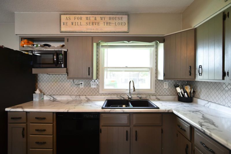 350 E 12th St, Zumbrota, MN 55992