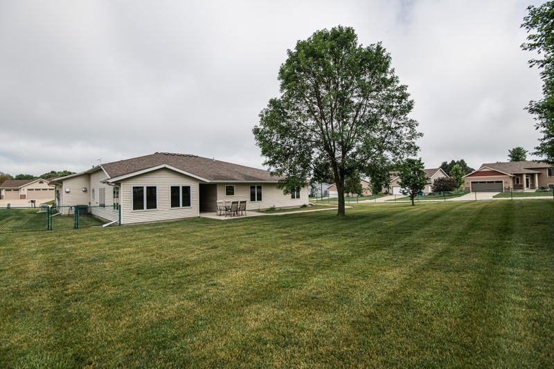 510 6th Pl NE, Byron, MN 55920