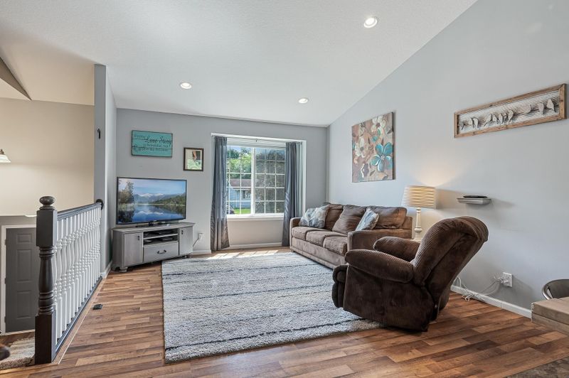 125 Nelson Ave, Dresser, WI 54009